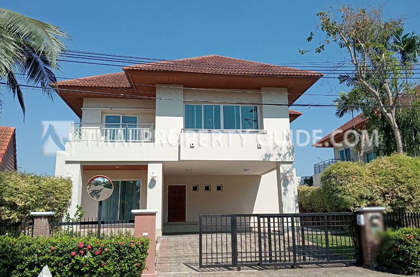 House with Shared Pool for rent in Nichada Thani